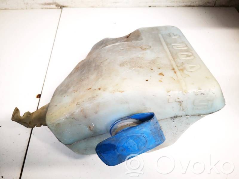 Volkswagen PASSAT B3 Rezervor lichid spălare parbriz