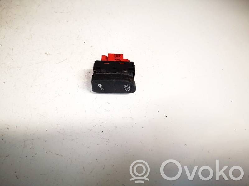 Volkswagen Fox Central locking switch button 