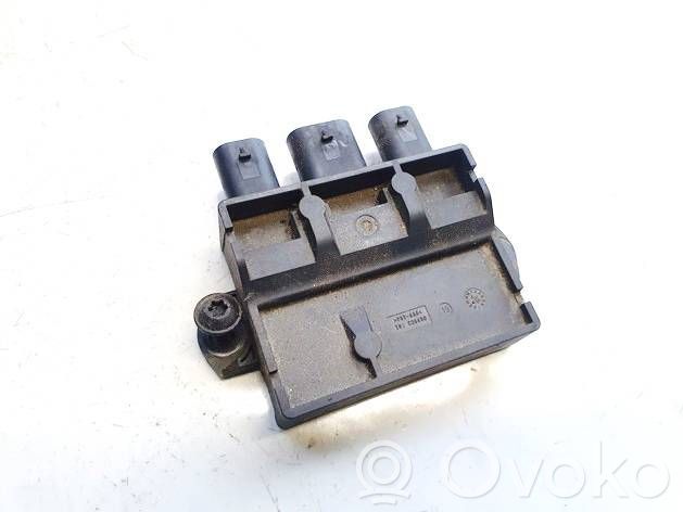 Ford Kuga III Siłownik elektryczny podnoszenia klapy tylnej / bagażnika 