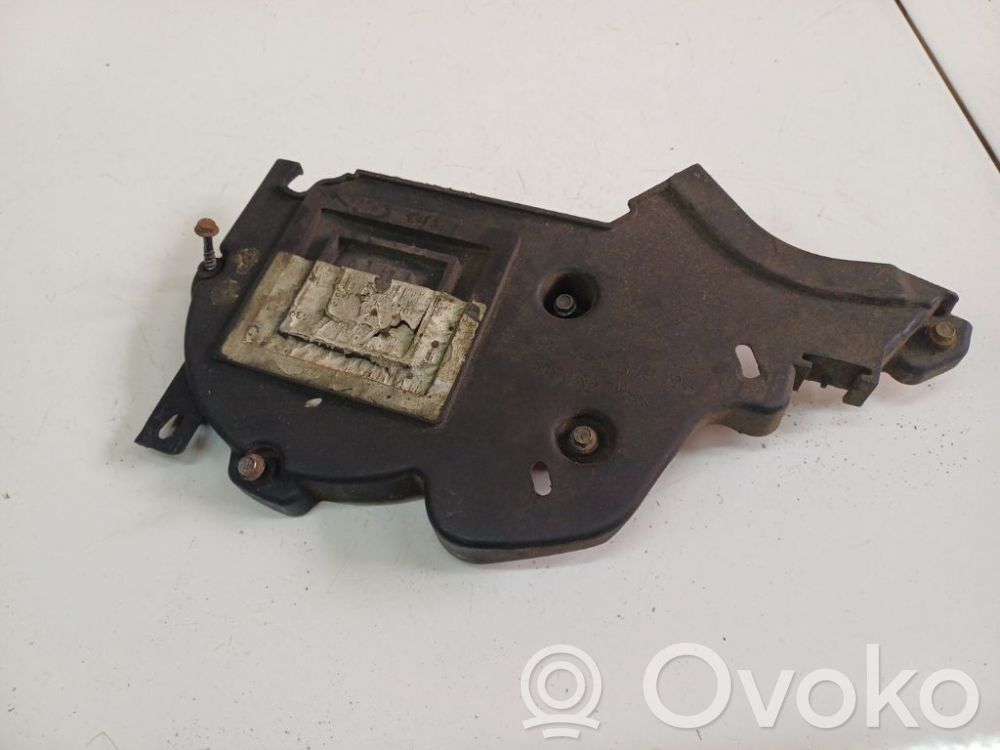 Ford Fiesta Osłona paska / łańcucha rozrządu 