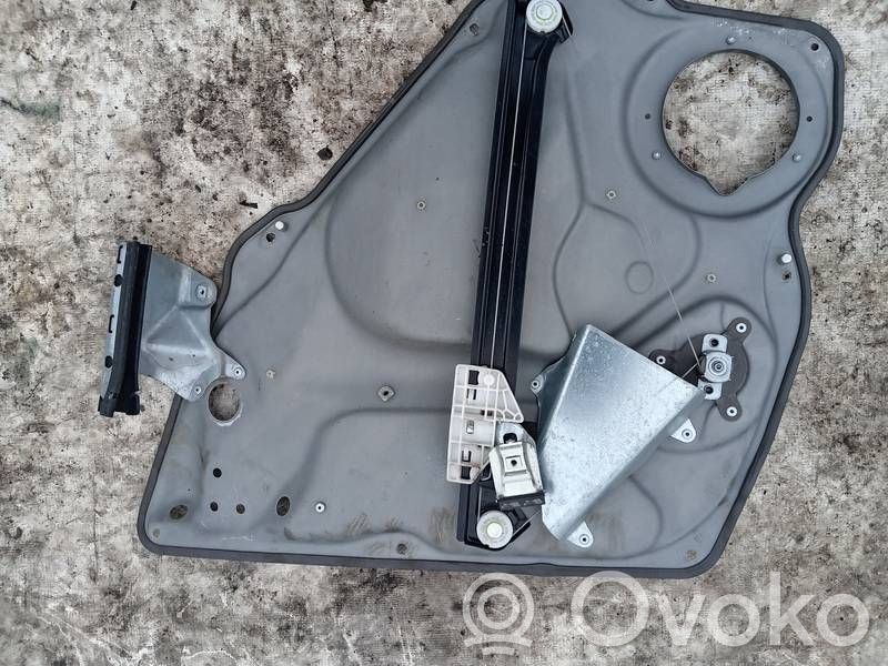 Mercedes-Benz A W169 Regulador con motor de la ventanilla de la puerta corredera 