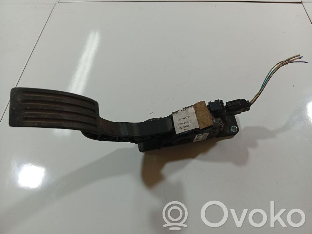 Pédale d'accélérateur   BV619F836AB,6PV01036830,6PV01036830,BEV241600,BEV241600,BV619F836AB,BV619F836AB