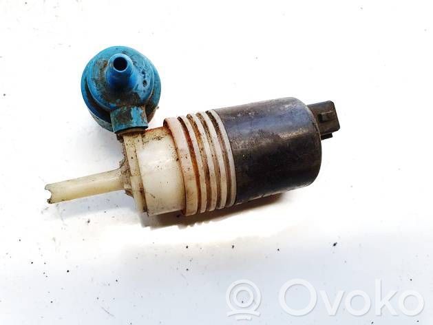 Volkswagen PASSAT B4 Pompa lavavetri parabrezza/vetro frontale