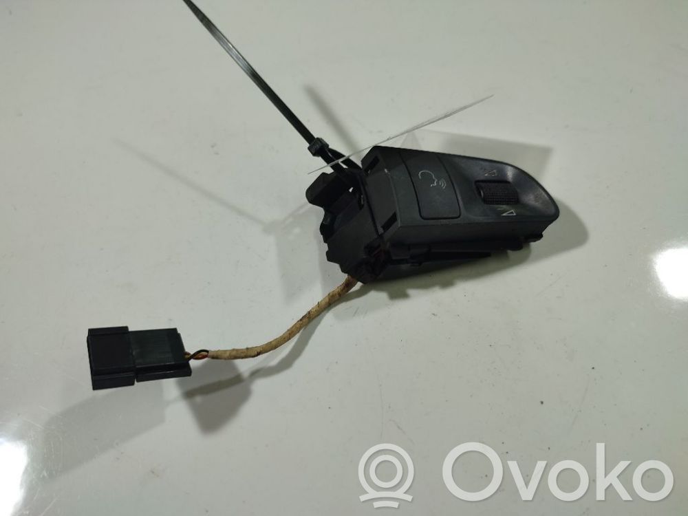 Audi A6 S6 C6 4F Boutons / interrupteurs volant 