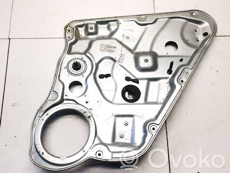 Toyota Avensis T250 Regulador con motor de la ventanilla de la puerta corredera
