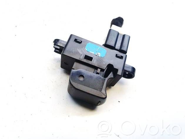 Electric window control switch   25411ED00B,25411ED00B