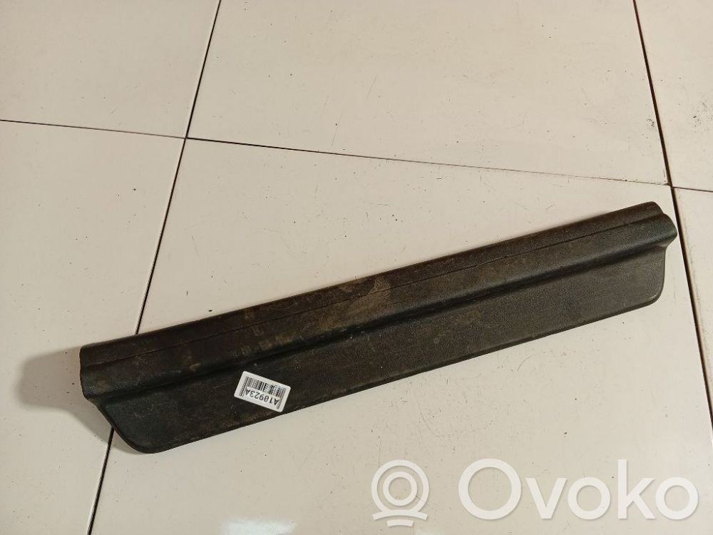 Hyundai i30 Moldura protectora del borde delantero