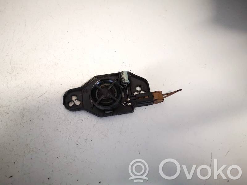 Nissan Almera Tino Maskownica głośnika bocznego deski rozdzielczej 