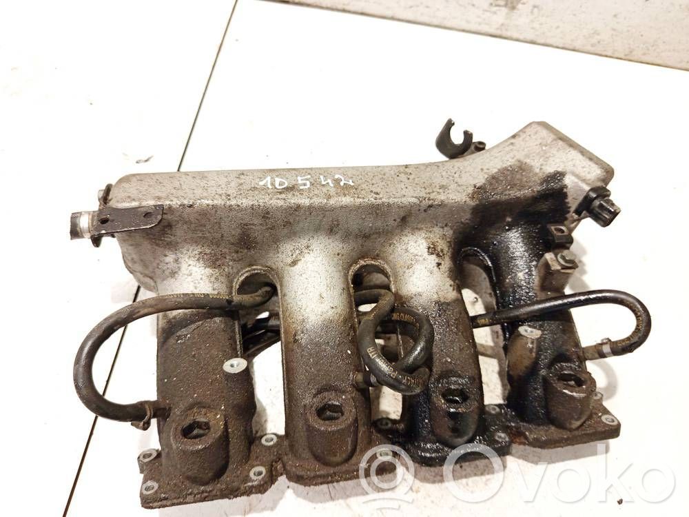 Volkswagen Golf IV Colector de admisión