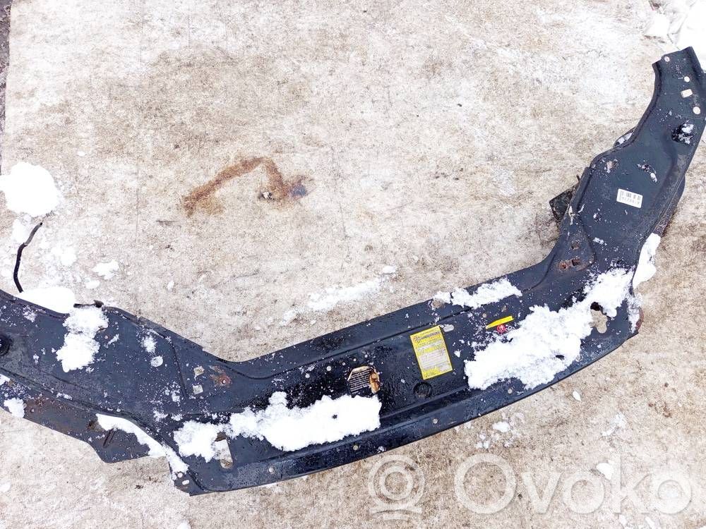 Volvo XC70 Radiatorių panelė 