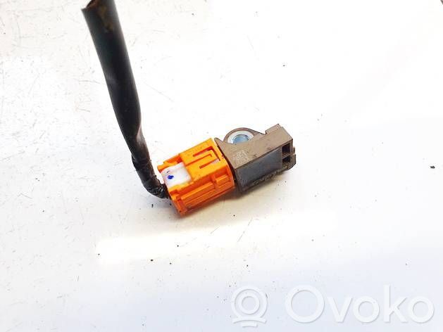 Mazda 3 II Airbagsensor Crashsensor Drucksensor 