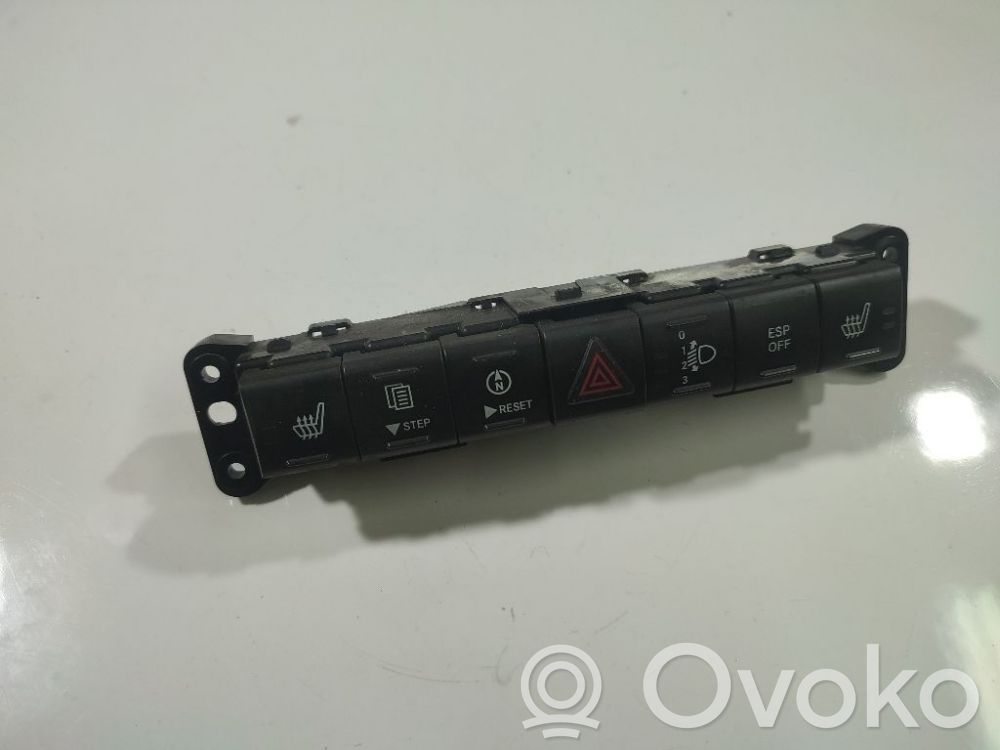 Chrysler Sebring (JS) Botón interruptor de luz de peligro 