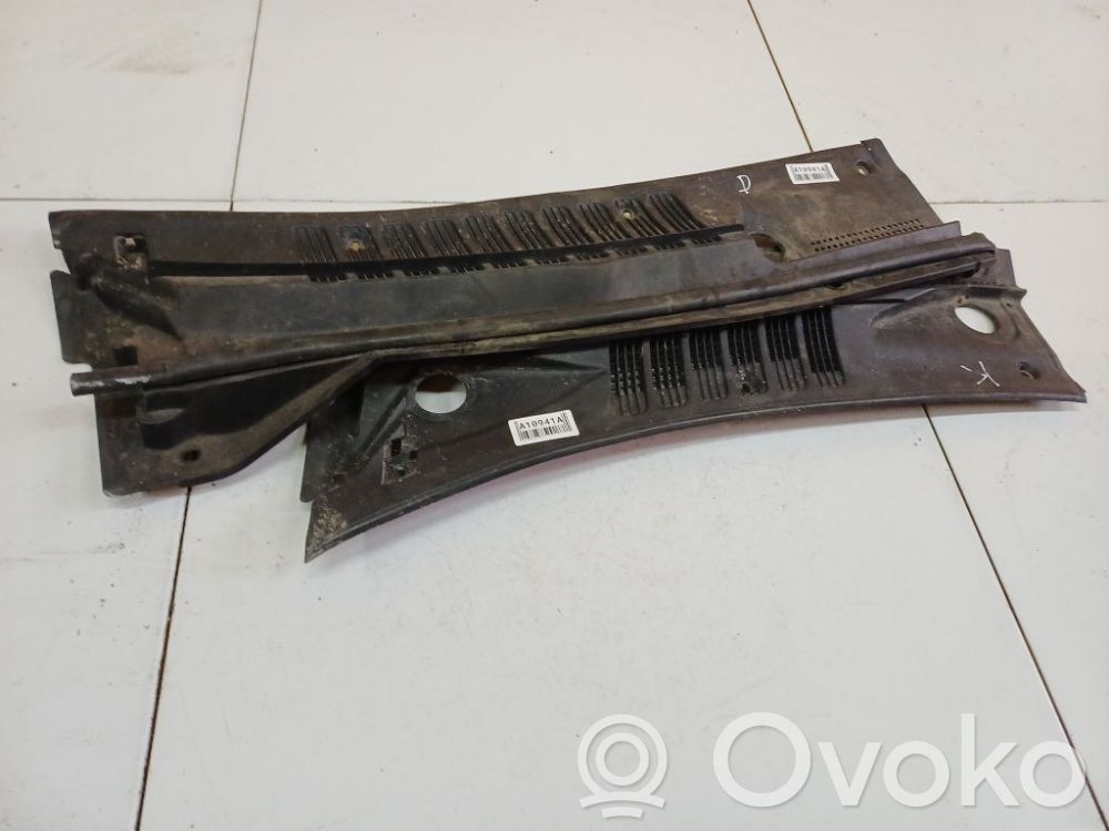 Nissan Almera Tino Zierleiste Scheibenwischer 