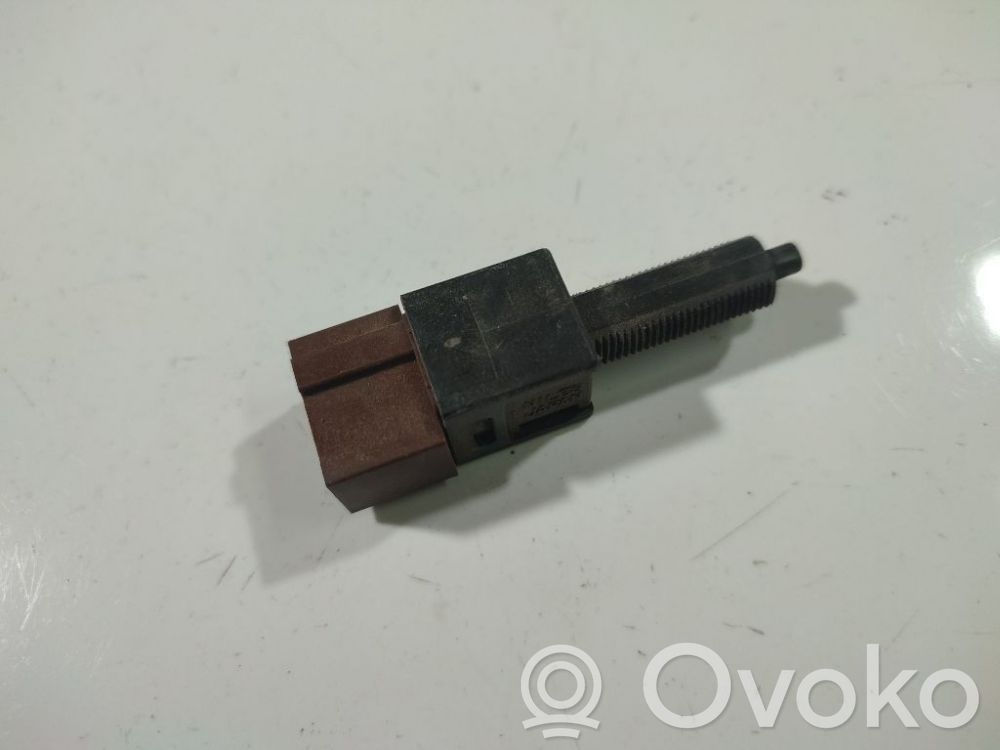 Interruptor sensor del pedal de freno