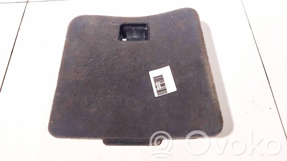Audi A4 S4 B5 8D Alte elemente acoperire portbagaj 