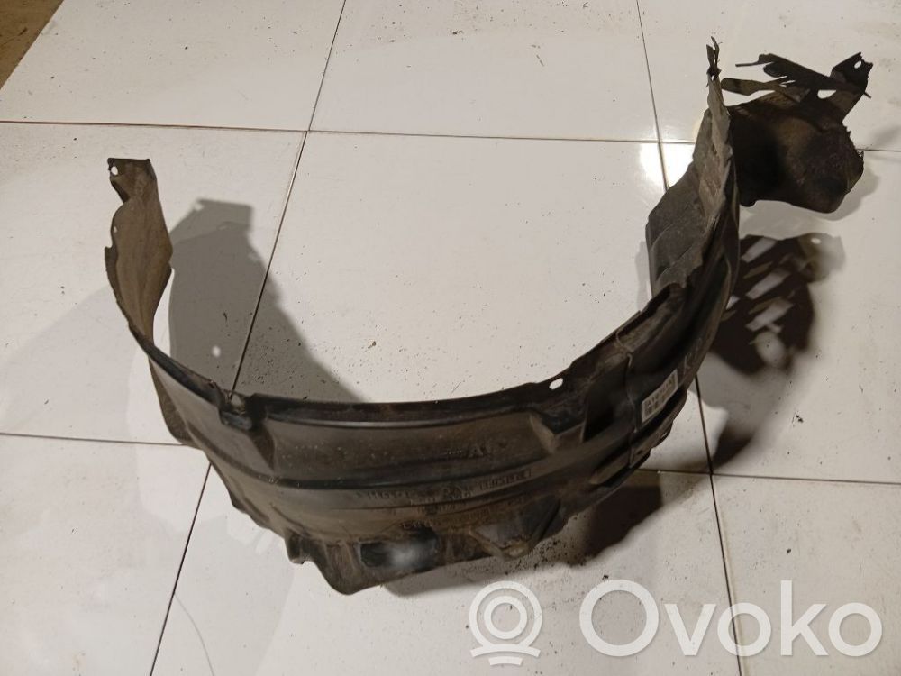 Nissan Almera Tino Rivestimento paraspruzzi passaruota anteriore 