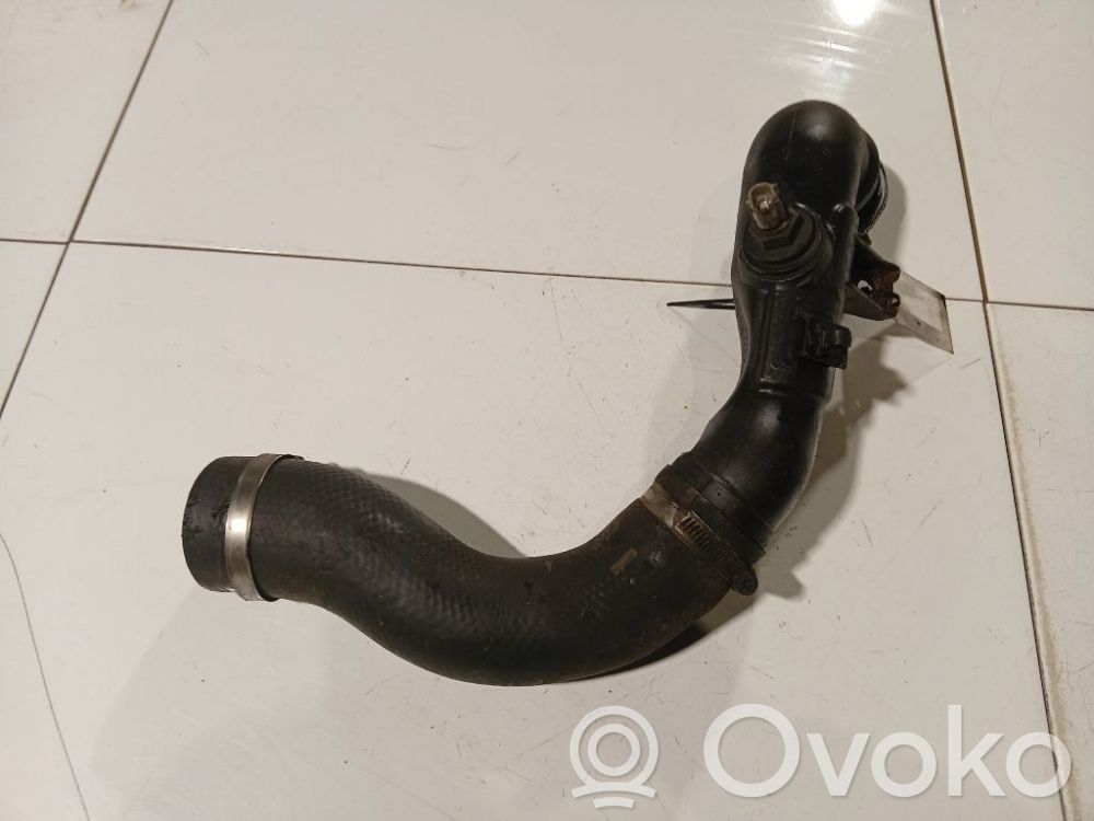 Toyota Avensis T270 Furtun/conductă intercooler 