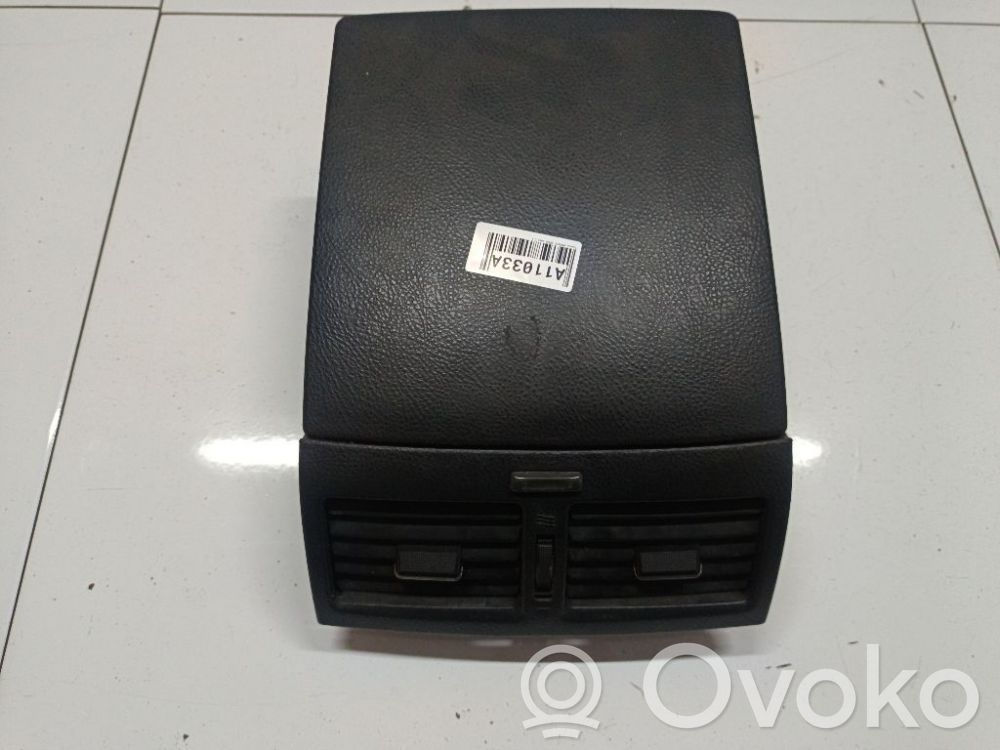 Toyota Avensis Verso Griglia di ventilazione centrale cruscotto