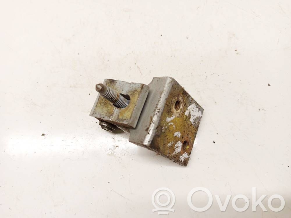 Audi A4 S4 B5 8D Bisagra inferior de la puerta trasera