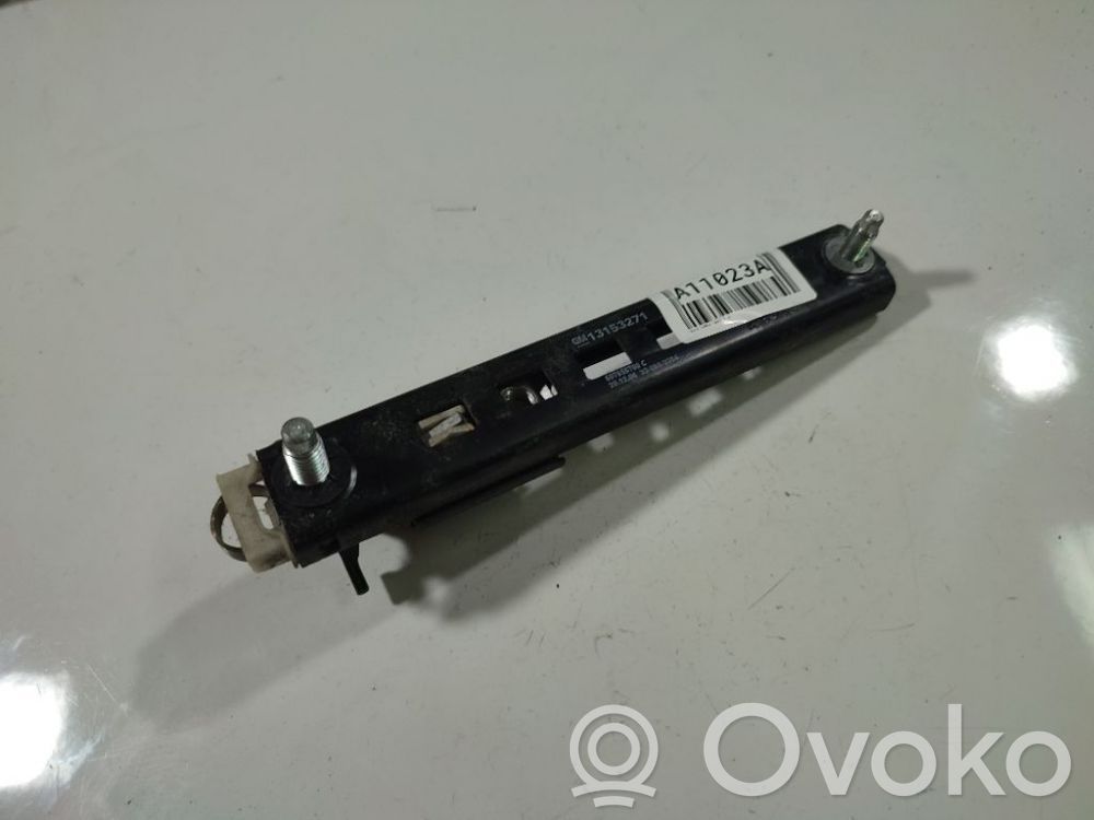 Opel Corsa D Sicherheitsgurt-Einstellschiene 