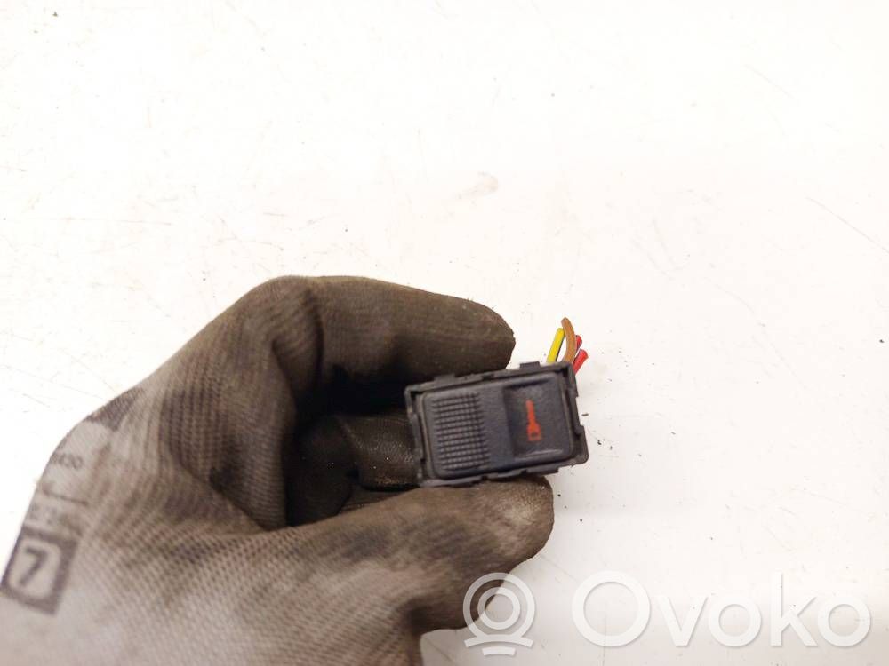 Audi A4 S4 B5 8D Buton comutator închidere centralizată 