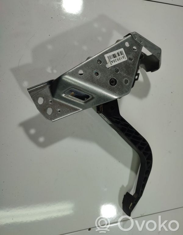 Opel Zafira B Pedal de embrague 