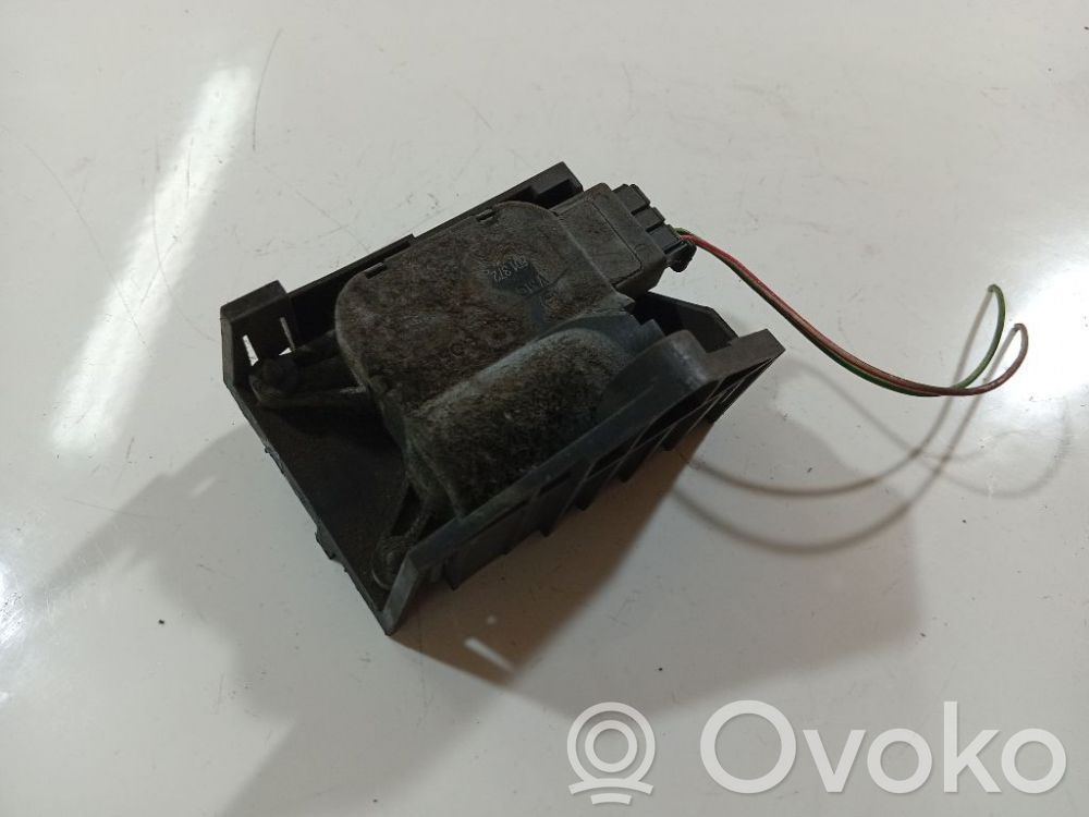 Motor/actuator clapetă aer   0132801372,0132801372,0132801372