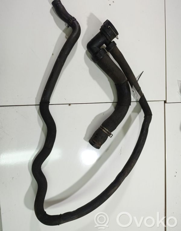 Engine coolant pipe/hose