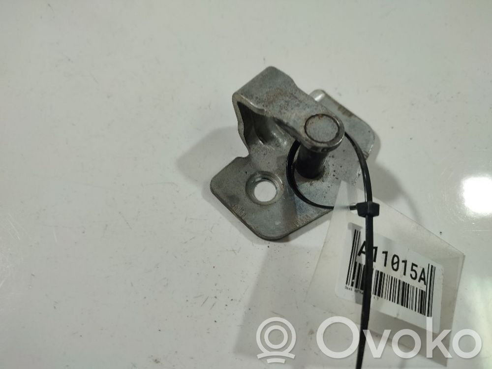 Opel Astra H Traba/gancho de cierre de puerta delantera