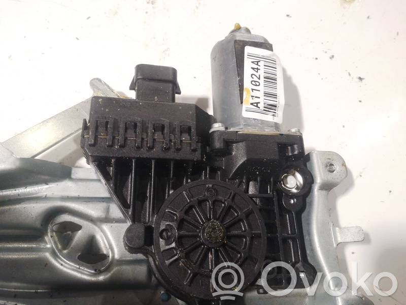 Opel Astra H Motorino alzacristalli della portiera anteriore