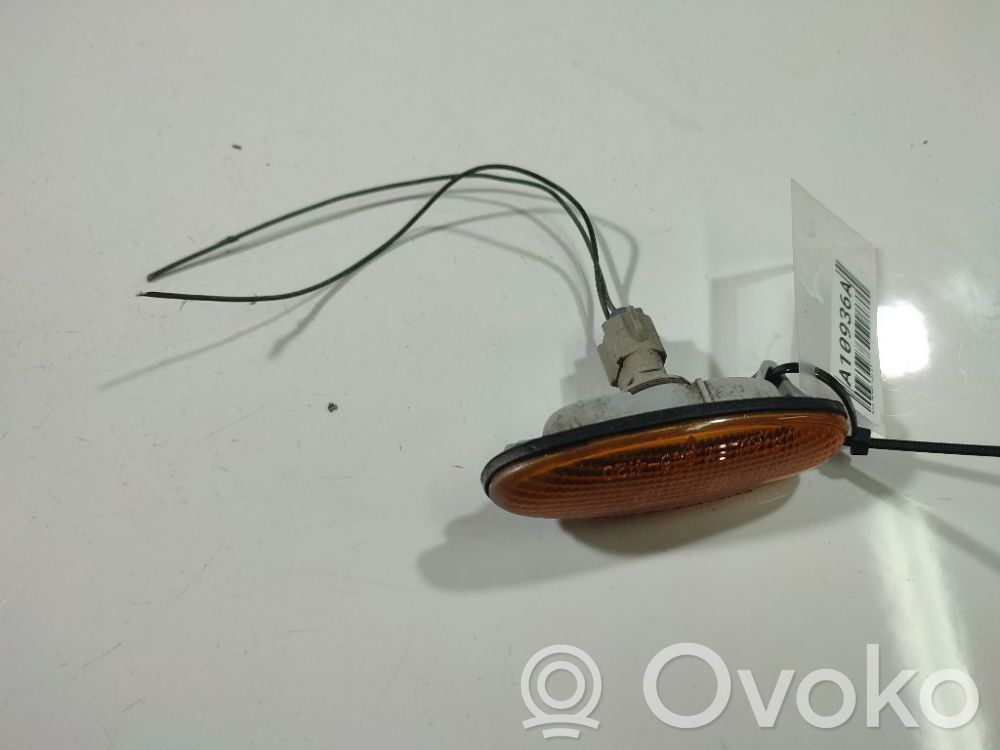 Mazda Premacy Semnalizator bară față