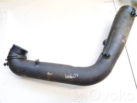 Volkswagen PASSAT B6 Furtun/conductă intercooler 