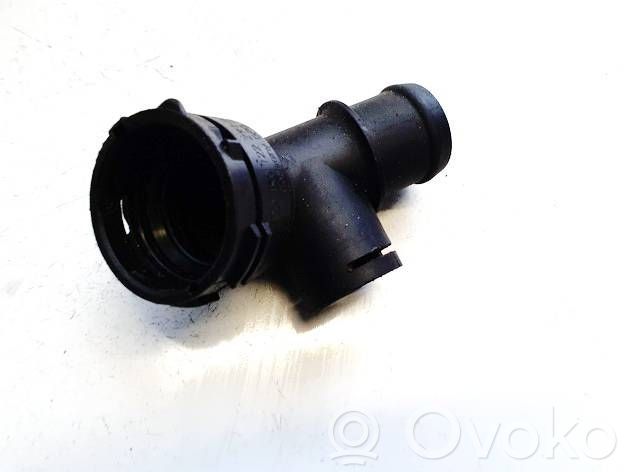Volkswagen PASSAT B6 Conductă/furtun lichid de răcire motor 