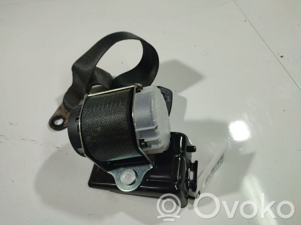Opel Astra J Rear seatbelt 