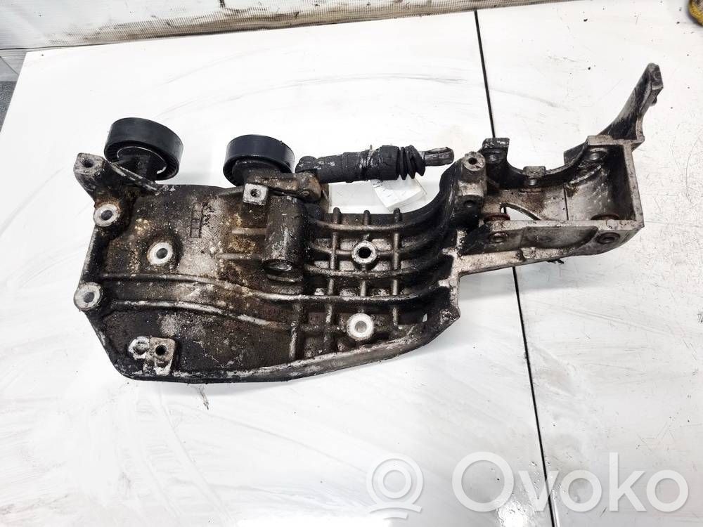 Alfa Romeo 159 Engine mounting bracket 