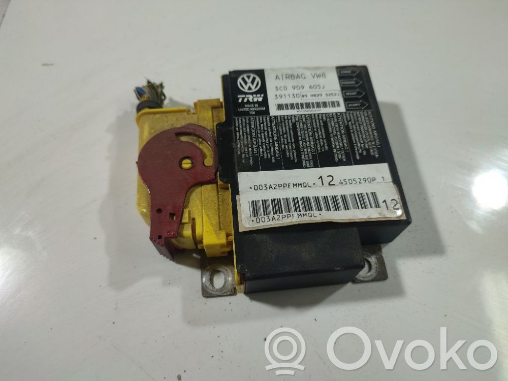 Volkswagen PASSAT B6 Sterownik / Moduł Airbag 