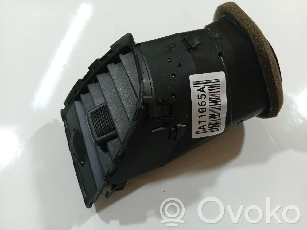 Opel Astra J Grilă ventilație centrală 