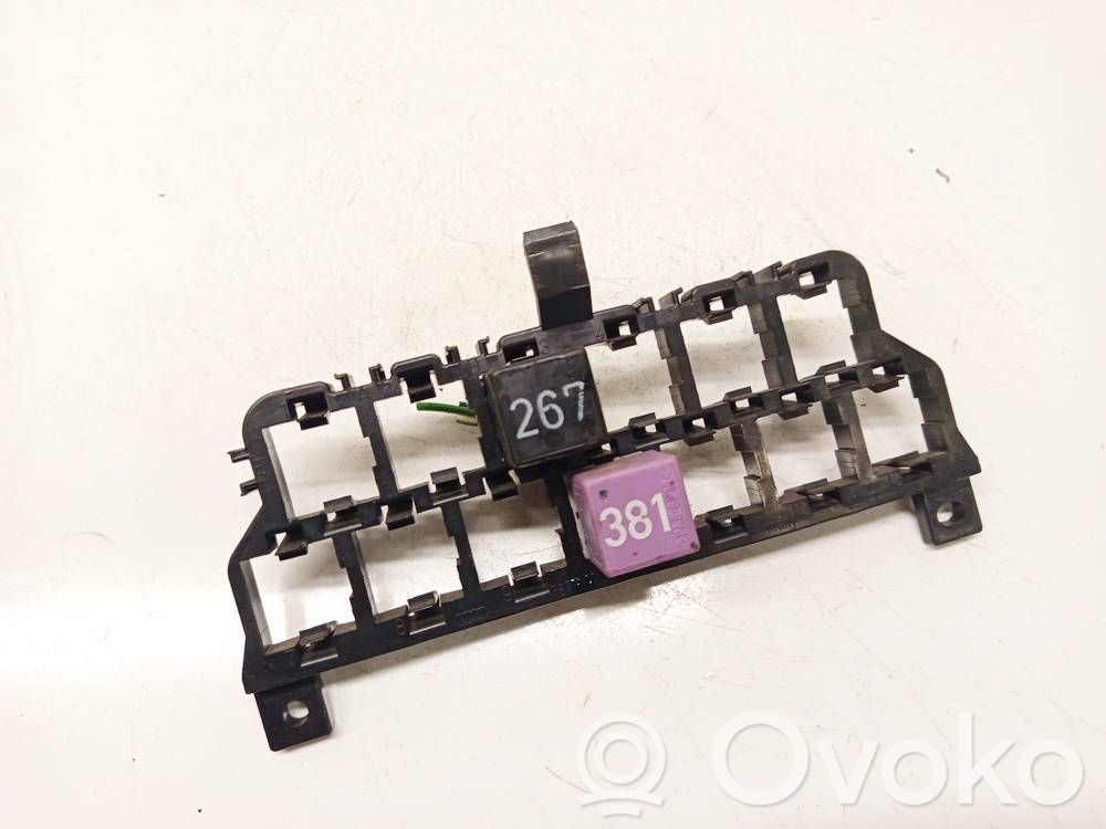 Audi A4 S4 B5 8D Set scatola dei fusibili 
