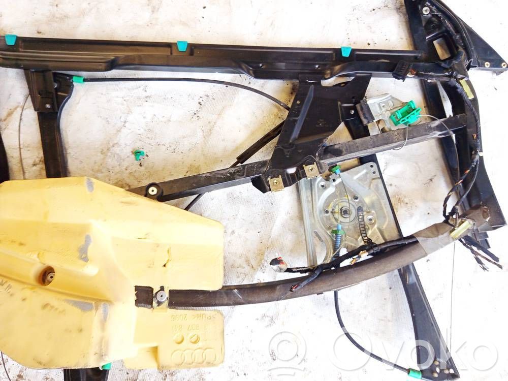Audi A4 S4 B5 8D Regulador con motor de la ventanilla de la puerta corredera