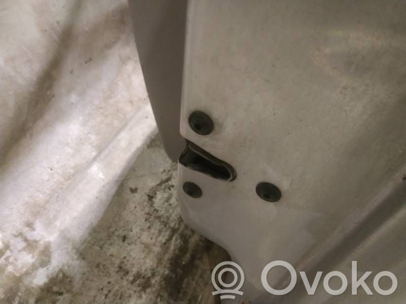 Cerradura de puerta delantera
