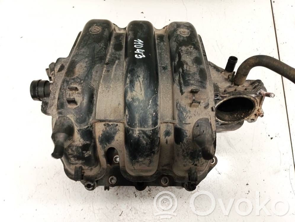 Skoda Praktik (5J8) Collettore di aspirazione 