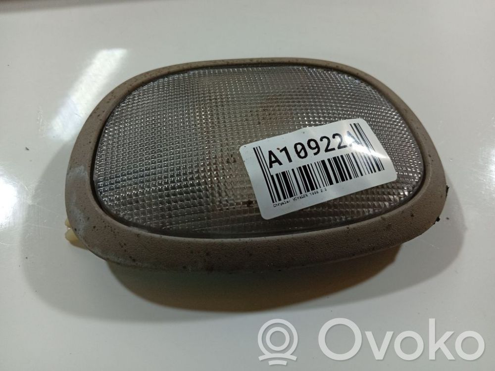 Chrysler Voyager Takaistuimen valo
