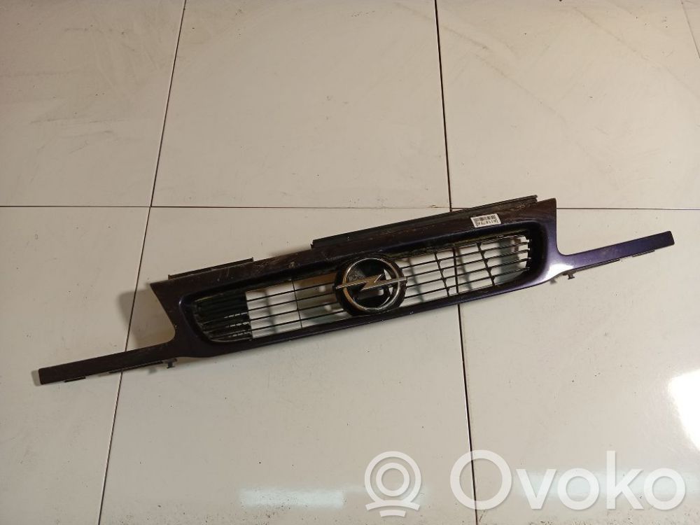 Opel Astra F Grilă față 