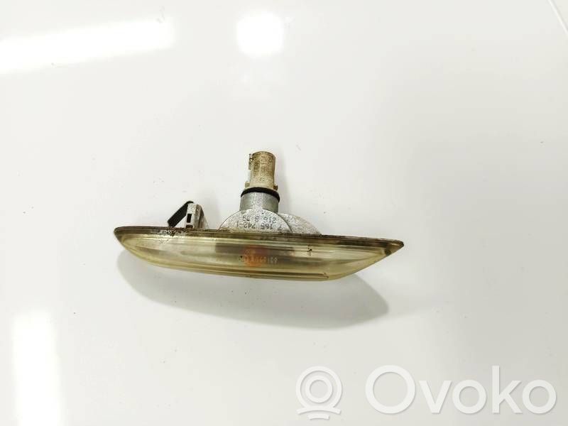 BMW 3 E46 Front fender indicator light 