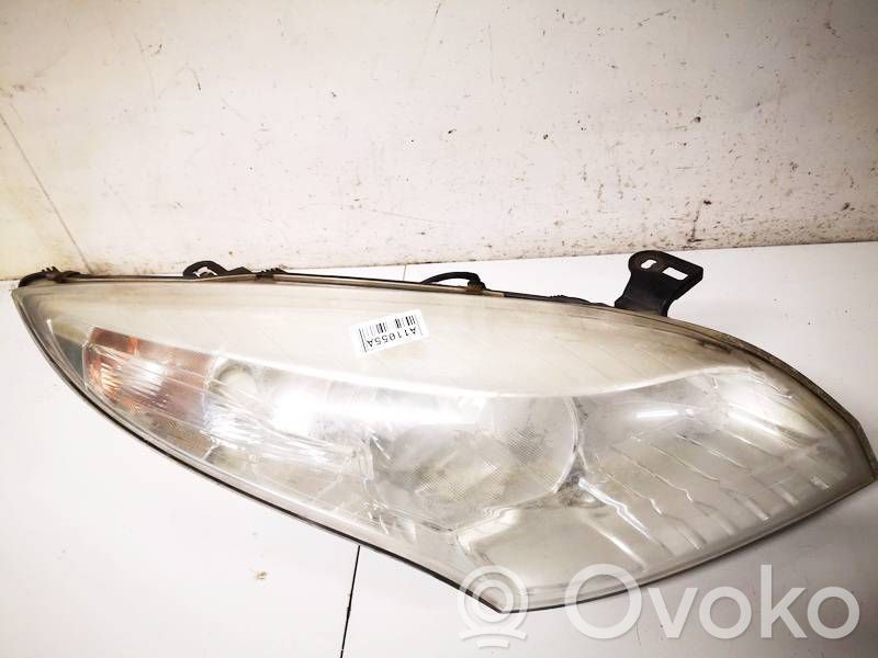 Renault Megane III Lampa przednia 