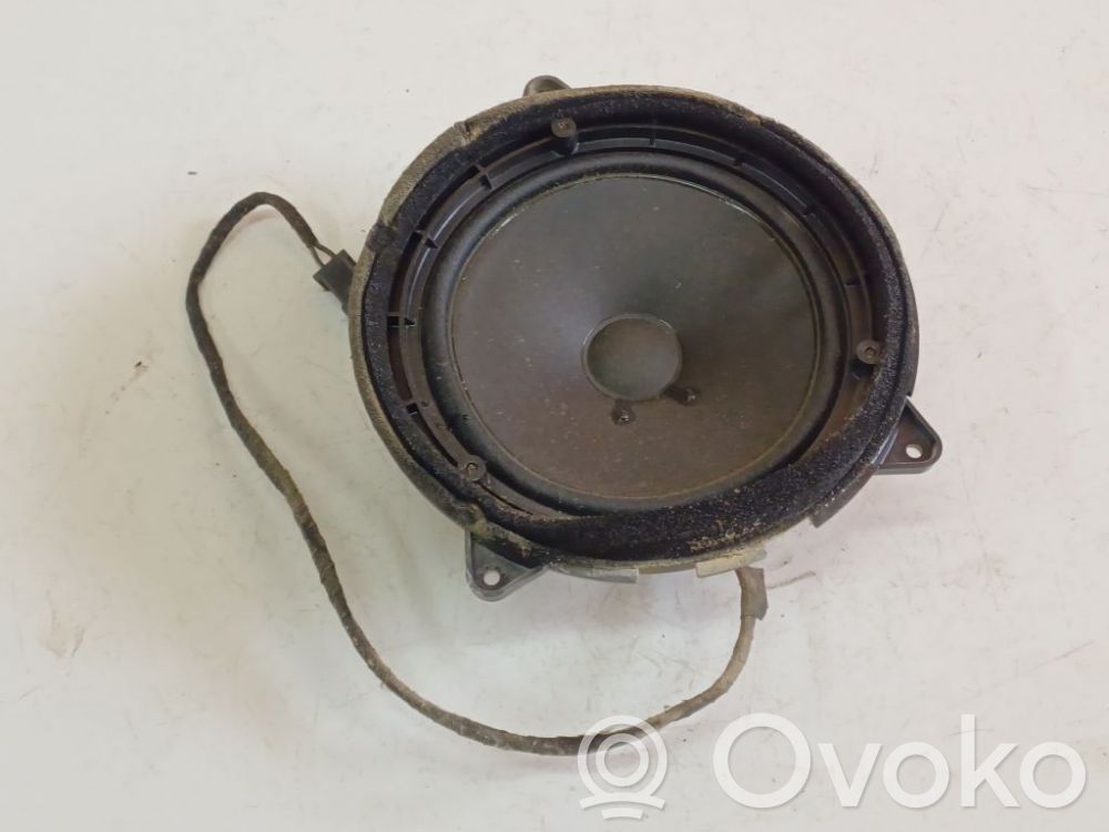 Audi A4 S4 B5 8D Front door speaker 