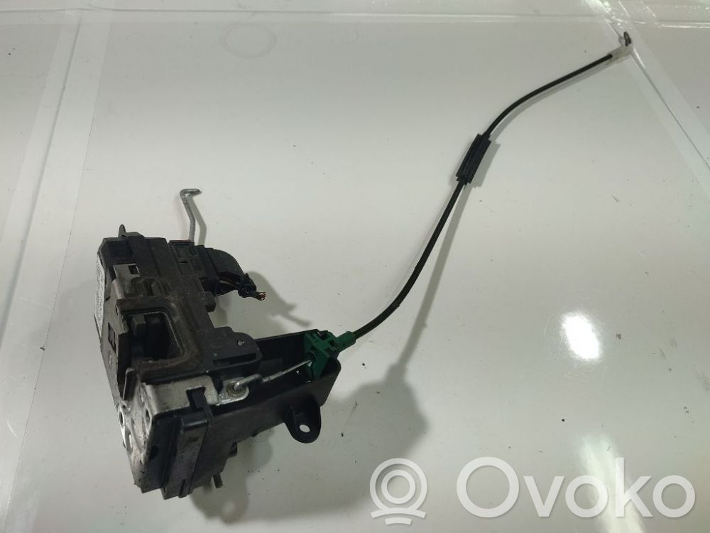 Opel Astra H Aizmugurē slēdzene 
