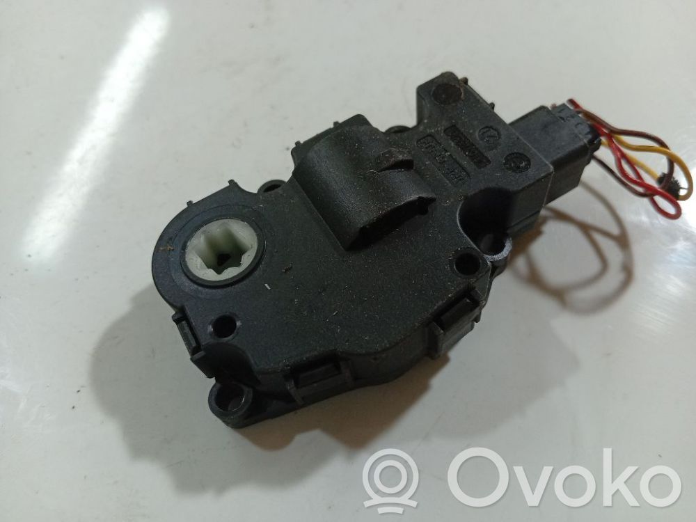 BMW 3 E90 E91 Air flap motor/actuator 