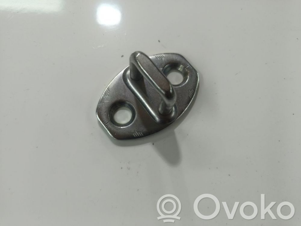 Volkswagen Touran I Boucle de verrouillage porte avant / crochet de levage 