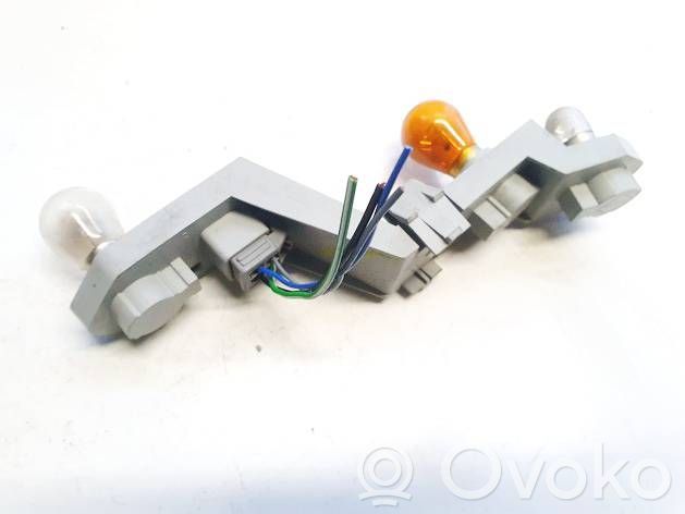 Volvo S60 Porte ampoule de feu arrière